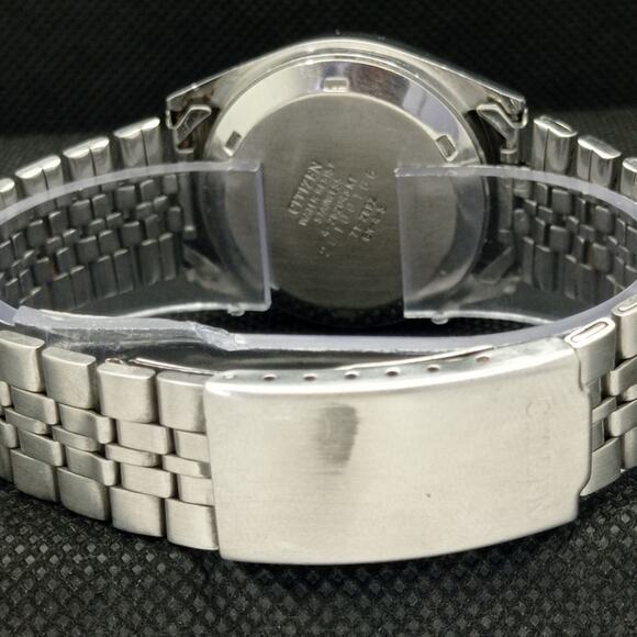 Vintage 1976 Citizen Automatic Mens Silver Watch W/daydate & Gold accents - Picture 2 of 8